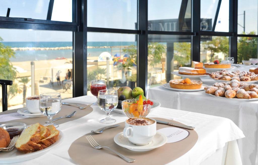 Milano Resort Bellaria-Igea Marina Buitenkant foto