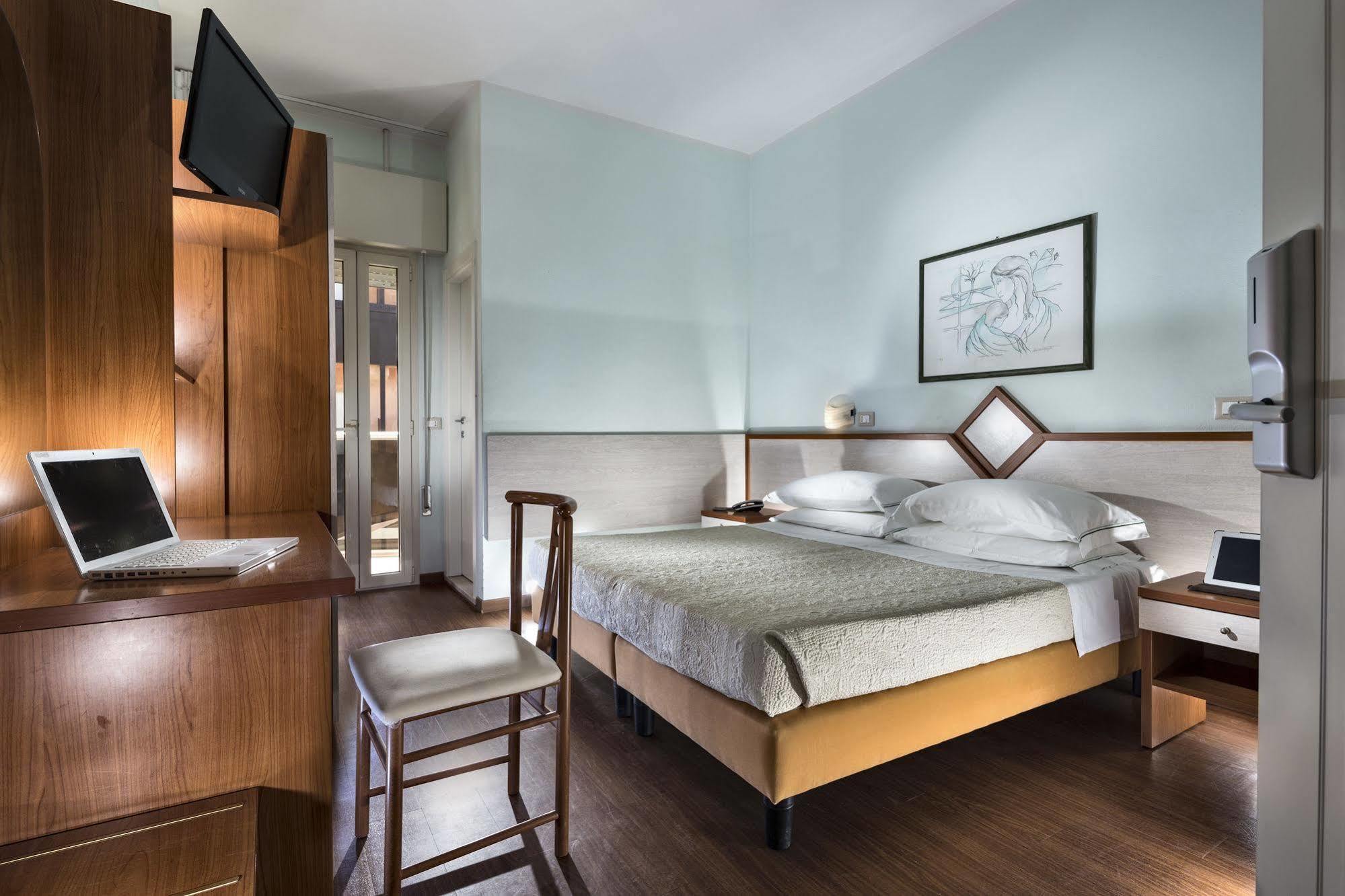Milano Resort Bellaria-Igea Marina Buitenkant foto