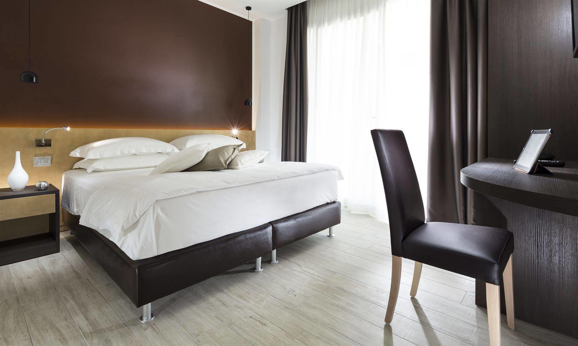 Milano Resort Bellaria-Igea Marina Buitenkant foto